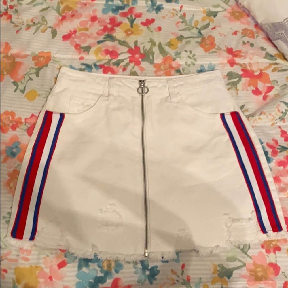 White forever 21 skirt